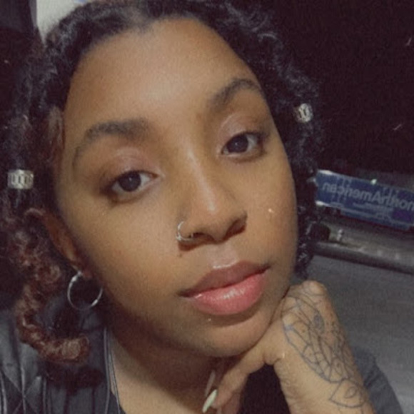 Meet your Posher, Micah - Picture 1 of 1